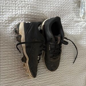 Under Armour Black Athletic Cleats